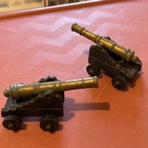 Vintage Penncraft metal cannons